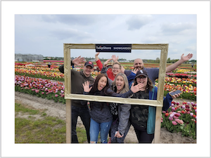 Fietstour langs de bloemenvelden, gele tulpen, lisse, bollenstreek